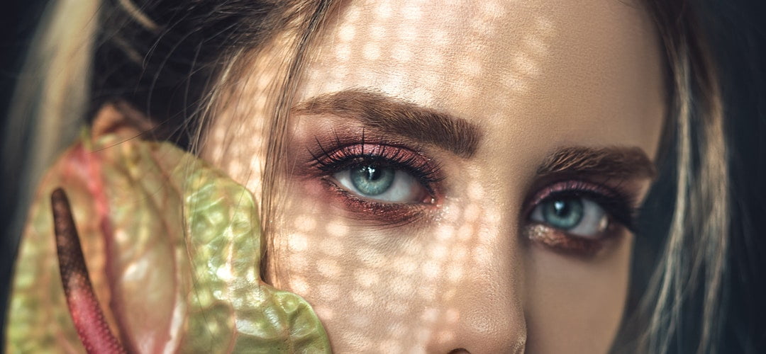 How to use false eyelashes for beginners