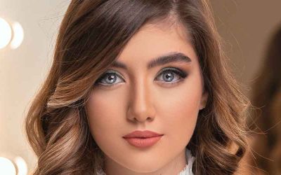 Look different with false eyelashes