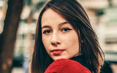 Natural Makeup with False Eyelashes